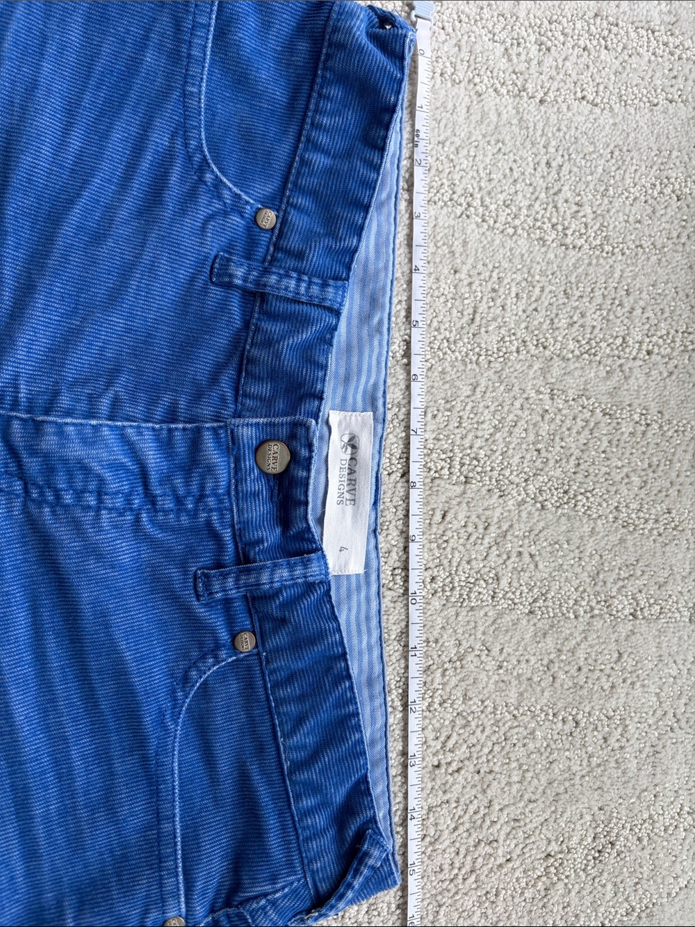Three short lot-sizes 4 and 6-Vineyard Vines, Carve Designs and Tommy Hilfiger - Picture 8 of 9